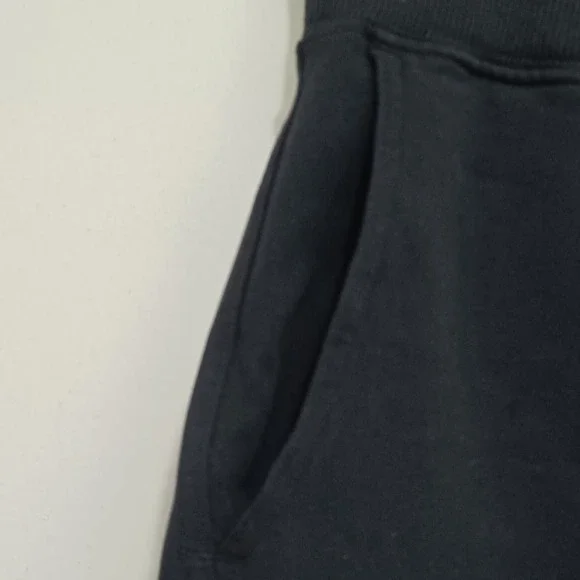 American Giant Womens Black Shorts Pockets Sz Small Oversized - Picture 2 of 7